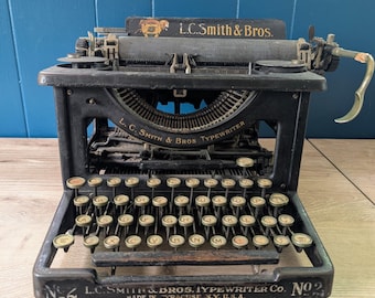 Vintage American Typewriter | LC Smith & Brothers | No 2 Antique 1909