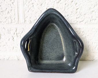 Small Vintage Maxwell Pottery Canada Boat Dish | Boat Shaped Trinket Dish, Tea Candle Holder, Soap Dish, Spoon Rest, or Ring Dish