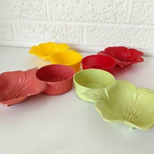 Set Four Vintage Plastic Snac-Kosters in Tropical Colors | Hofmann Industries