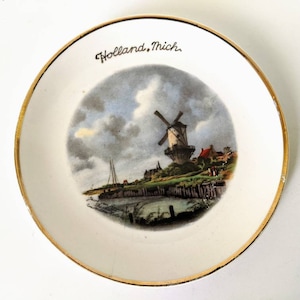Vintage Holland, Michigan Collectible Plate, Miniature