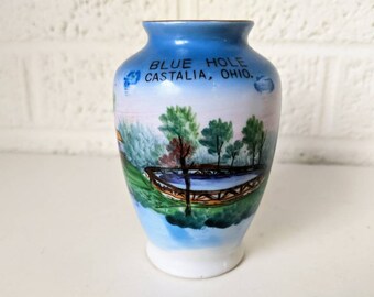 Vintage Souvenir Bud Vase, Blue Hole Ohio