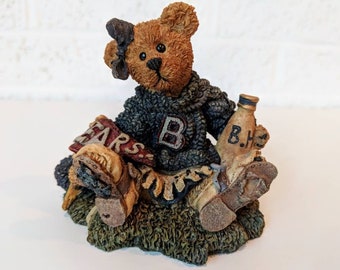 Boyd's Bears Cheerleader