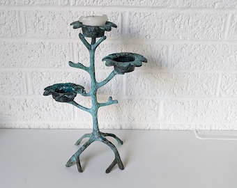 Vintage gjuten metallljusstake med kraftig patina | Trädljusstake | Votivlykta | Blomsterljusstake