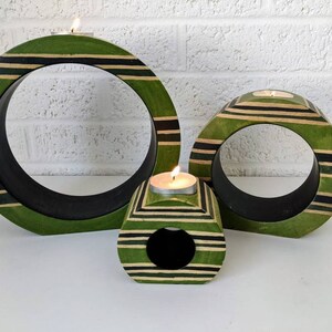 Vintage träteljushållare med cirklar | Grön med ränder bild 5
