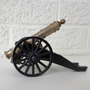 Vintage Metal Adjustable Cannon | GP 382 Model | Italy | Collectible Cannon Replica with Moving Wheels