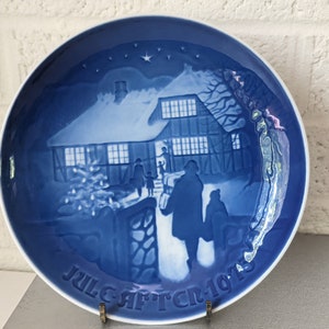 Vintage Royal Copenhagen 1973 Christmas Plate | Country Christmas | Bing and Gröhndahl, B&G