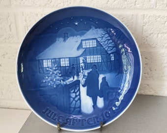 Vintage Royal Copenhagen 1973 Christmas Plate | Country Christmas | Bing and Gröhndahl, B&G