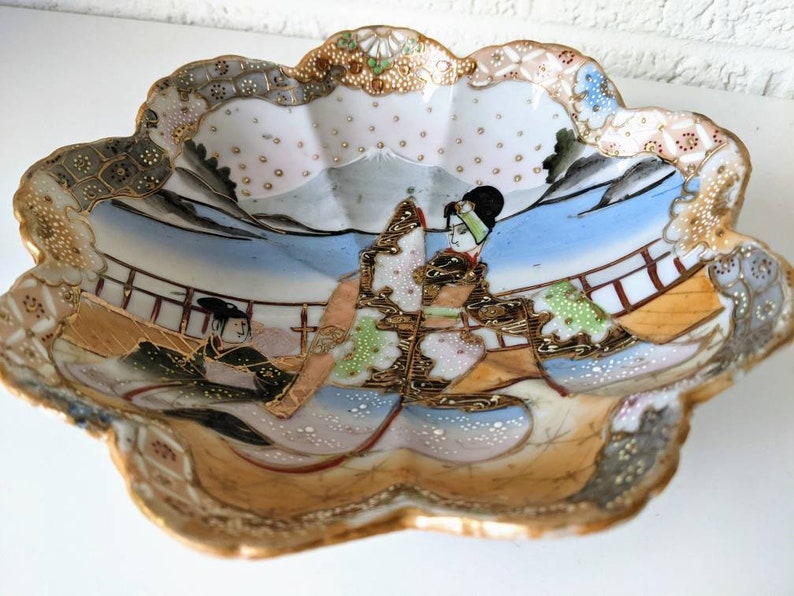 Vintage Satsuma Style Bowl With Scalloped Rim and Gold Accents Etsy