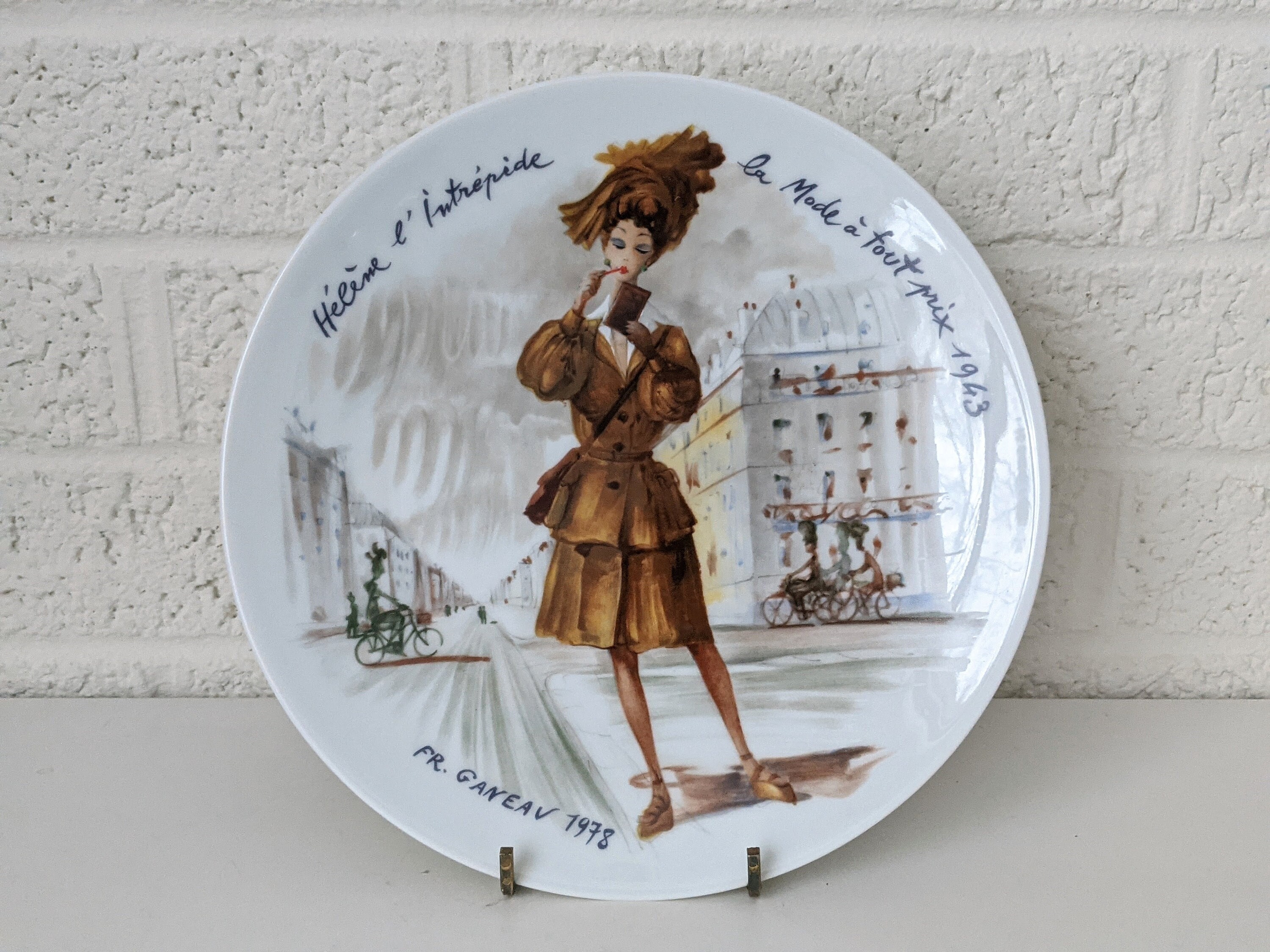 D'arceau Les Femmes Du Siecle | 1943 Porcelain Limoges Collector