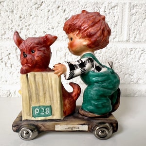 Vintage Goebel roodharige "Gangway" jongen en hond op een kar beeldje | 1958