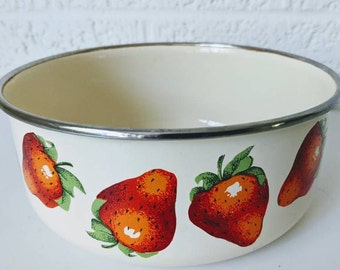 Vintage Kobë Bowl with Strawberry Pattern