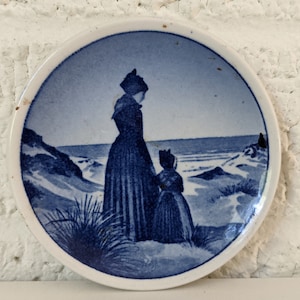 Mini Vintage Danish Royal Copenhagen Decorative Plate | No 31/2010 | FANO Mini Plate