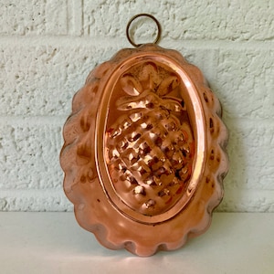 Vintage Copper Baking Tin or Gelatin Mold | Pineapple Design  | Metal Wall Art | Farmhouse Kitchen | Jell-O Mold