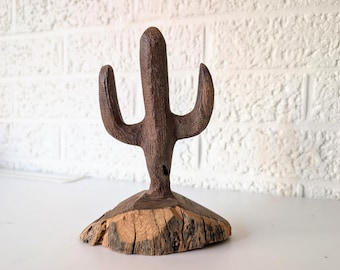 Statuetta vintage di cactus Saguaro in legno intagliato
