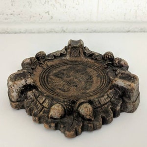 Vintage Syroco Ashtray | Squirrel and Acorn Detail