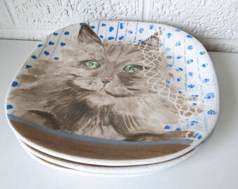 One Vintage Minou-ettes Porcelain Cat Plate by C. Pradalie