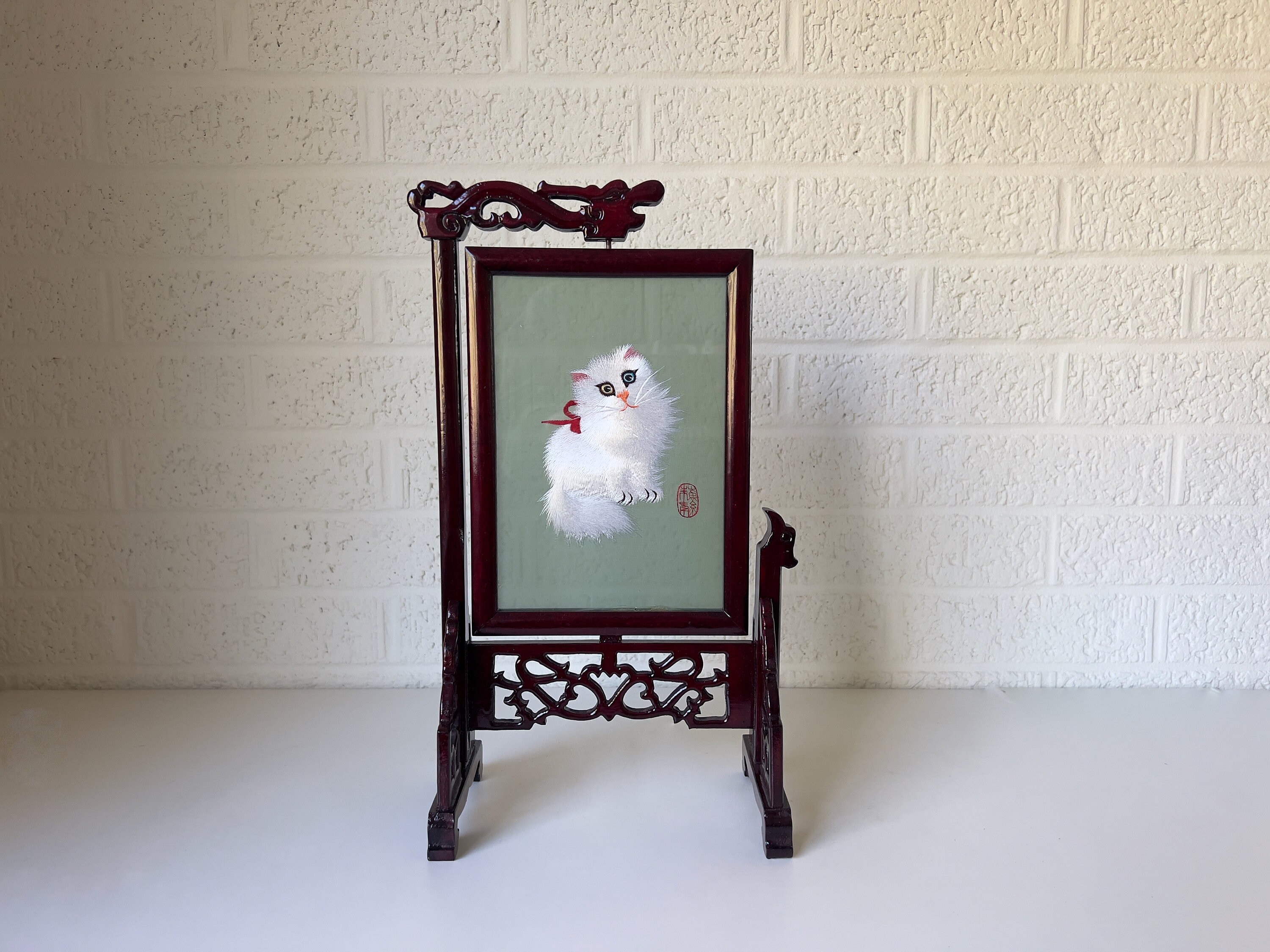 chinese double sided silk embroidery cat play rotating panel