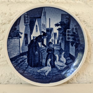 Mini Vintage Danish Royal Copenhagen Decorative Plate | No 63/2010 | Dragør Amager Mini Plate
