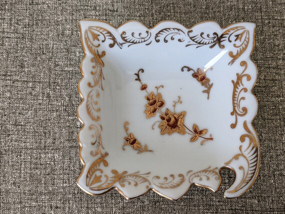 Small Vintage or Antique Porcelain Ring Dish | Sq… - image 3