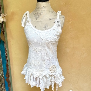 Boho chic lace crochet sleeveless top, unique handmade sexy lace cami, cream white ruffle hem summer top, small to medium slim fit, bohemian