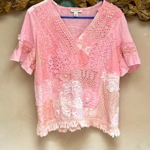 VERKOOP Handgemaakte gehaakte patchwork blouse Boho Art to Wear (L-XL) handgeverfd vintage en nieuw kant, shabby chic hippie statement top