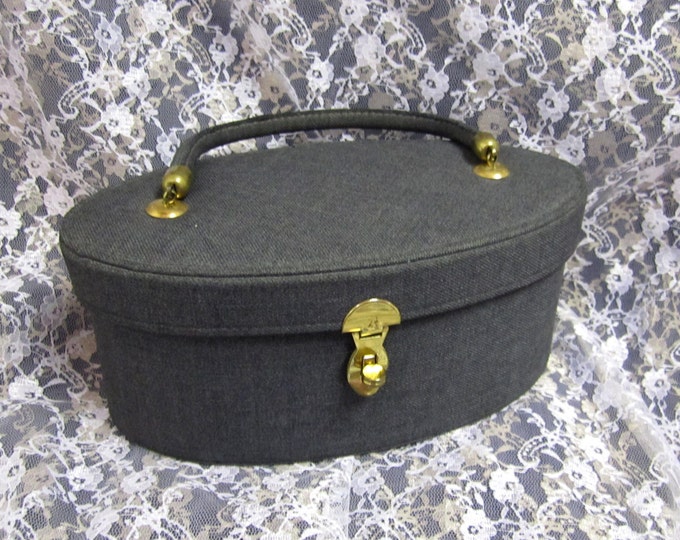 Vintage Gray Pill Box Style Purse With Red Lining and Change Etsy