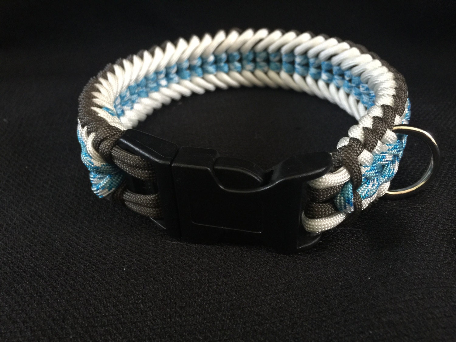 Paracord Dog Collar in the Wide Santified Weave in grey white Etsy