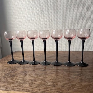 Vintage Ruby Optical Cordial Glass set om 7, Ruby Black Glass