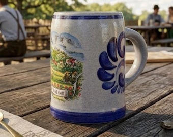 Boccale da birra vintage in gres della Germania Ovest, realizzato a mano con smalto al sale grigio e blu cobalto.