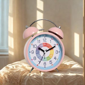 Minimalist LED Alarm Clock – Dual Alarm, Week Display, Snooze, 12/24H Bedside