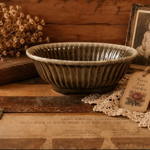 Green Oblong Planter F15 Hull Pottery Vintage