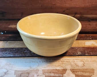 Pastel Yellow Mixing Bowl Ceramic Sevilla USA Vintage