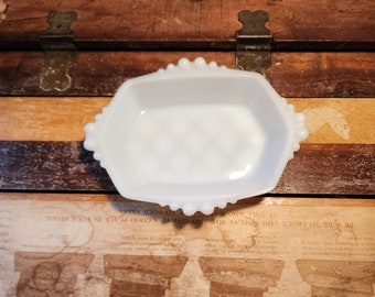 Milk Glass Bon Bon Dish Criss Cross Beaded Quilted 125 Anchor Hocking Glass Vintage