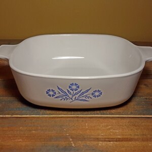 Blue Cornflower Casserole Dish  1 Qt Corning Ware Vintage