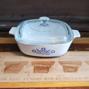 Blue Cornflower Casserole Dish and Lid  1 Quart Corning Ware Vintage