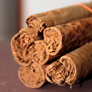 100% biologische ceylon kaneelstokjes - hoge kwaliteit puur natuurlijk uit Sri Lanka