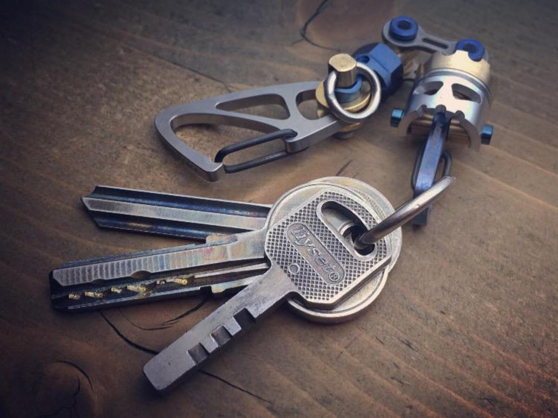 Modular Keychain Titanium Keychain With Swivel & Skull Piston – Modular EDC Connector ...