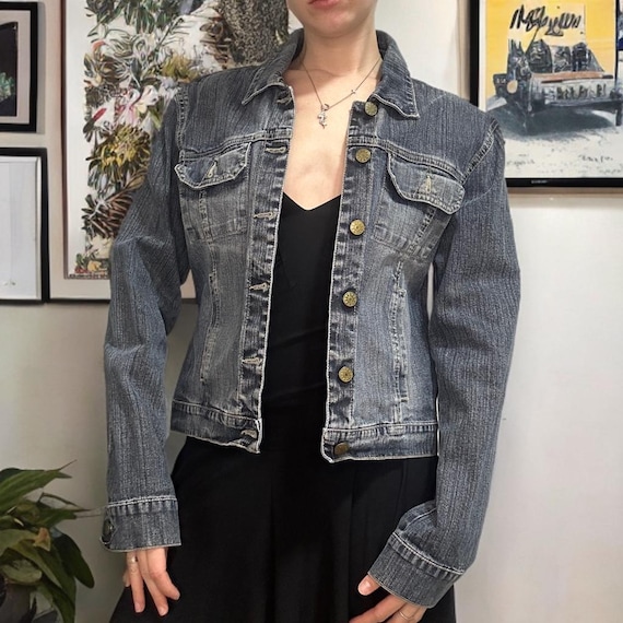 Vintage Inspired Denim Jacket Y2K 90s Minimal Fitted Cropped Jean Jacket