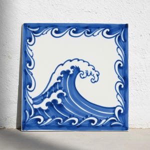 Portugisiska azulejo-vågmotiv keramiska plattor - blåvit köksdekor