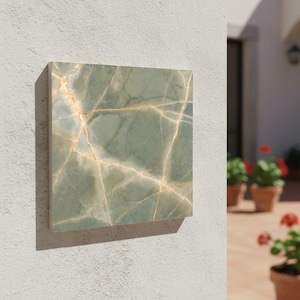 Keramikfliese in Onyx-Optik – Luxuriöse Wanddekoration in Marmoroptik