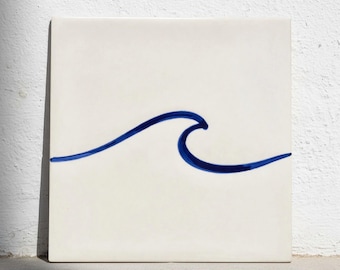 Minimalistische keramische tegels in golfstijl – Blauwe kustwanddecoratie