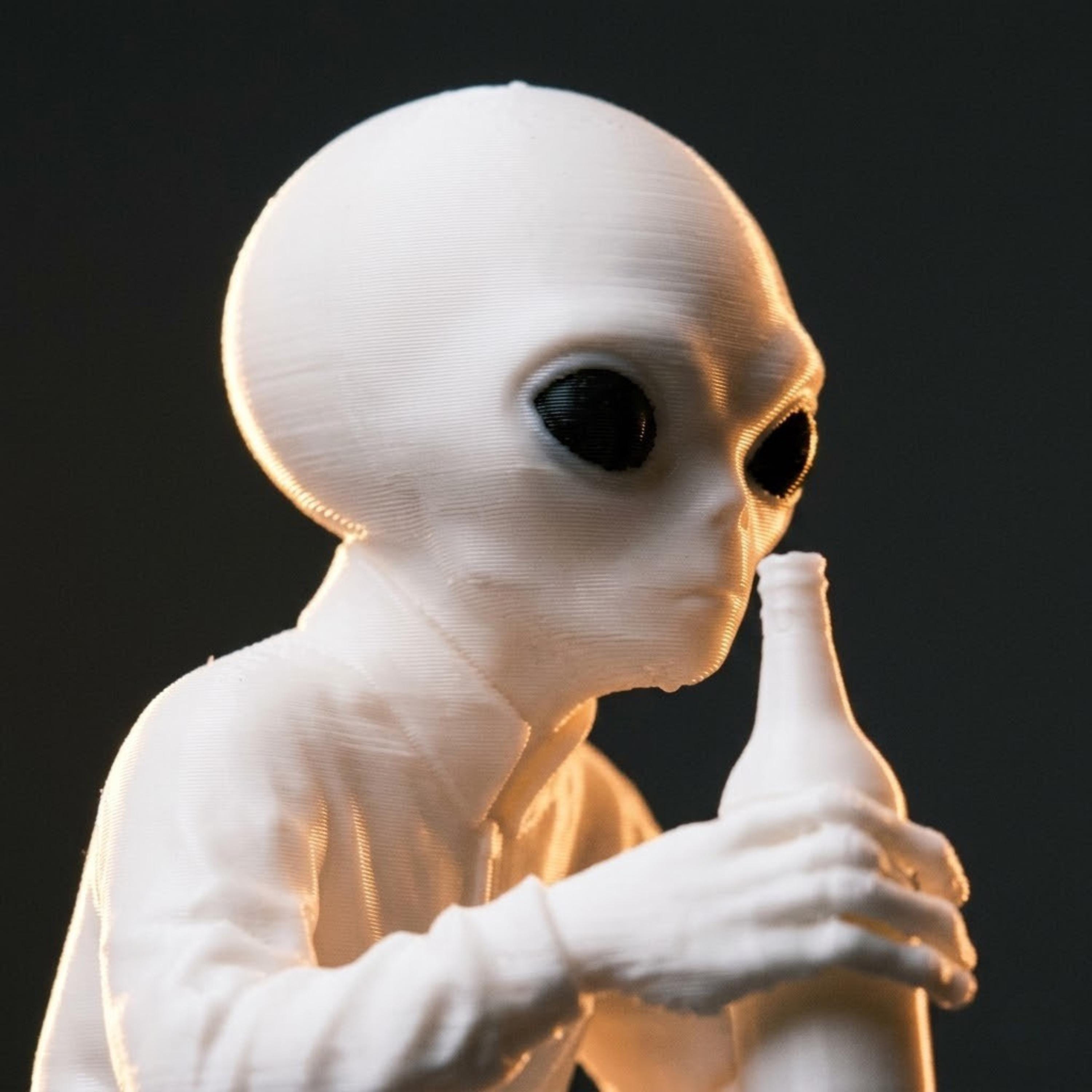 3D Printed Plastic Alien Statue, Funny Squatting Extraterrestrial ...