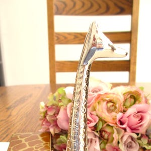 Avon Graceful Giraffe Parfümflasche mit einer wilden Rose, Köln Parfümflasche Voll und Original Box Vintage Avon 1970&#39;s Sammlerstück