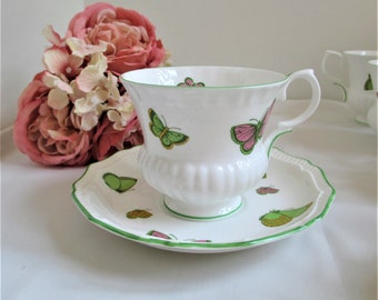 Vintage Crown Staffordshire Butterfly Teacup & Saucer | Piękna filiżanka do herbaty, filiżanka do herbaty na przyjęcie, filiżanka w kształcie motyla, angielska filiżanka do herbaty, filiżanka do herbaty z porcelany kostnej
