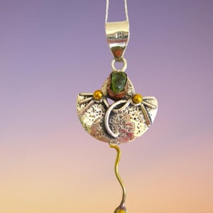 Vintage Hand Hammered Sterling Silver With  Peridot And Gold Accents Pendant Necklace Unusual