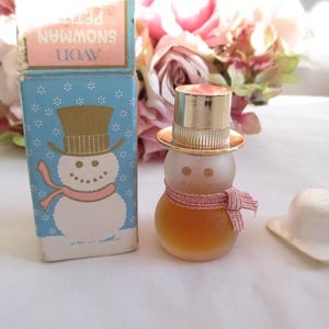 Avon Vintage Avon Petite Snowman Frosted Glass Field Of Flowers Cologne Perfume Bottle 1970 Avon Figural in Original Box