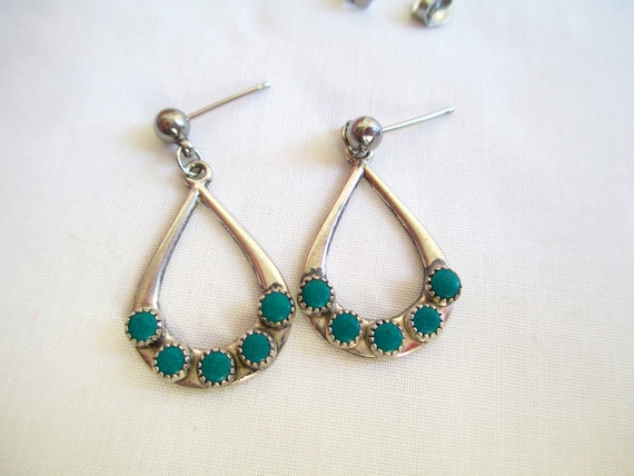 Cute Early Vintage Native American Jewelry Navajo Green Snake Eye Turquoise Sterling Silver Earrings Old Cute Early Vintage Native American Jewelry Navajo Green Snake Eye Turquoise Sterling Silver Earrings Old