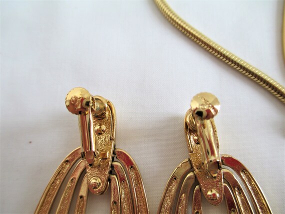Vintage Vendome Chunky Gold Tone Necklace And Ear… - image 3
