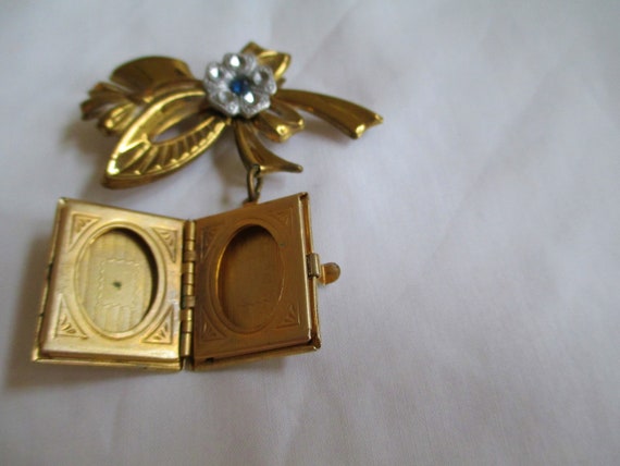 Antique Victorian Pin With Hanging Book Locket Vi… - image 3