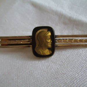 Vintage Tie Clip Warrior Reverse Painted Cameo Hickok Gold Tone Tie Clip
